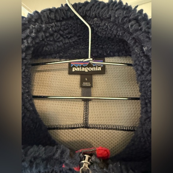 Patagonia Men's Classic Retro-X® Fleece Vest navy & red size Large - Picture 2 of 6